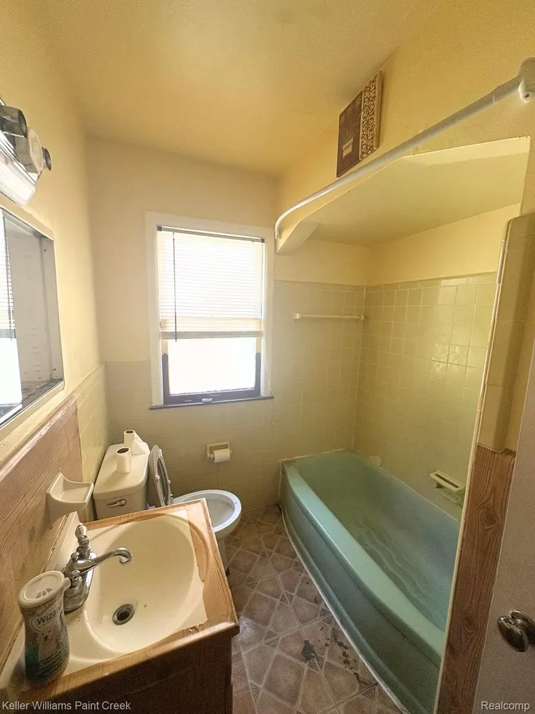 11981 Whitehill Street Detroit City MI 48224