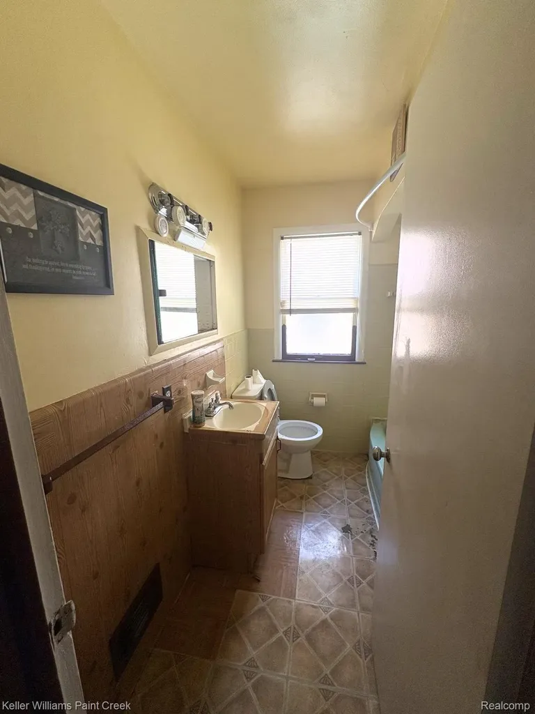 11981 Whitehill Street Detroit City MI 48224