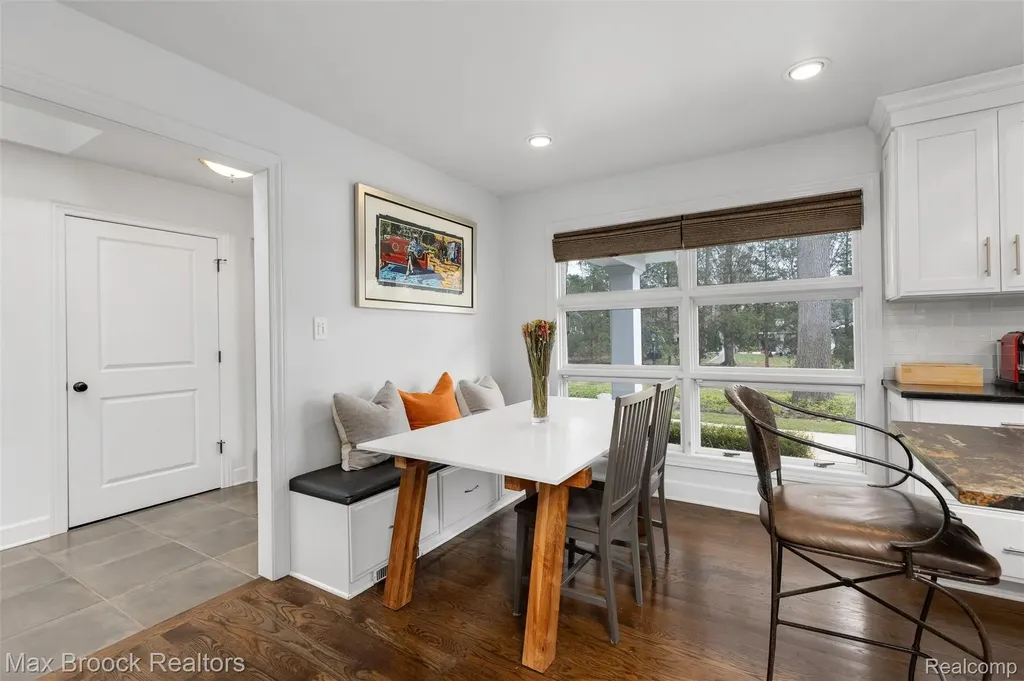 3797 S Darlington Road Bloomfield Charter Township MI 48301