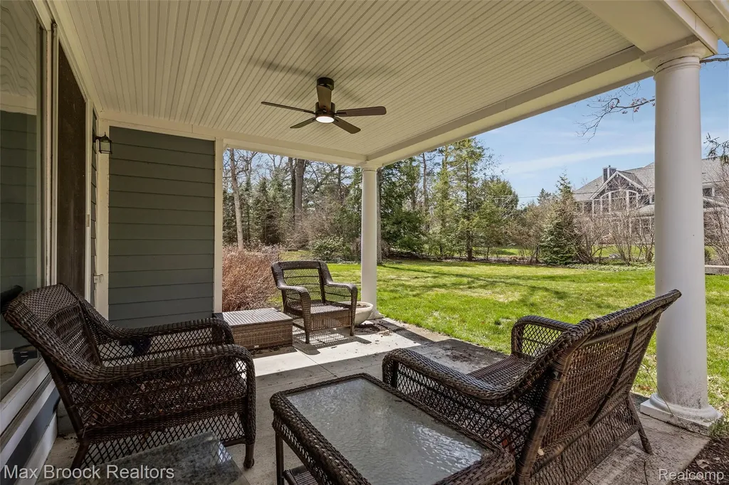 3797 S Darlington Road Bloomfield Charter Township MI 48301
