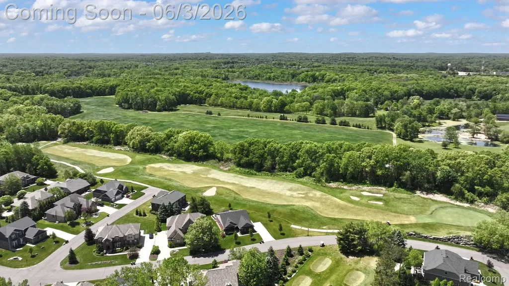 156 Sandhills Lane Lake Orion Village MI 48362