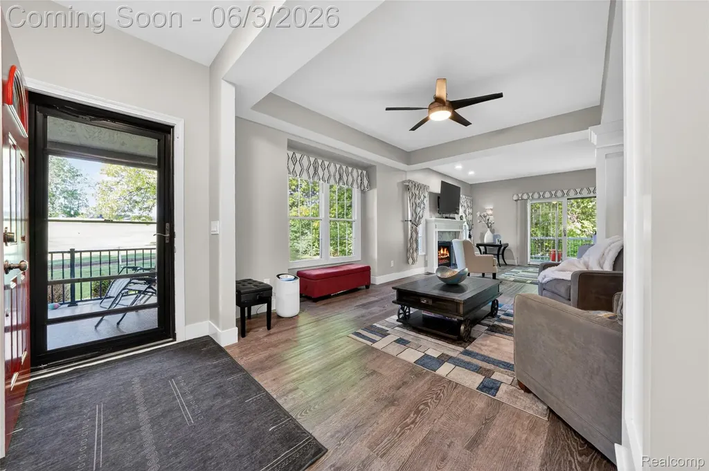 156 Sandhills Lane Lake Orion Village MI 48362