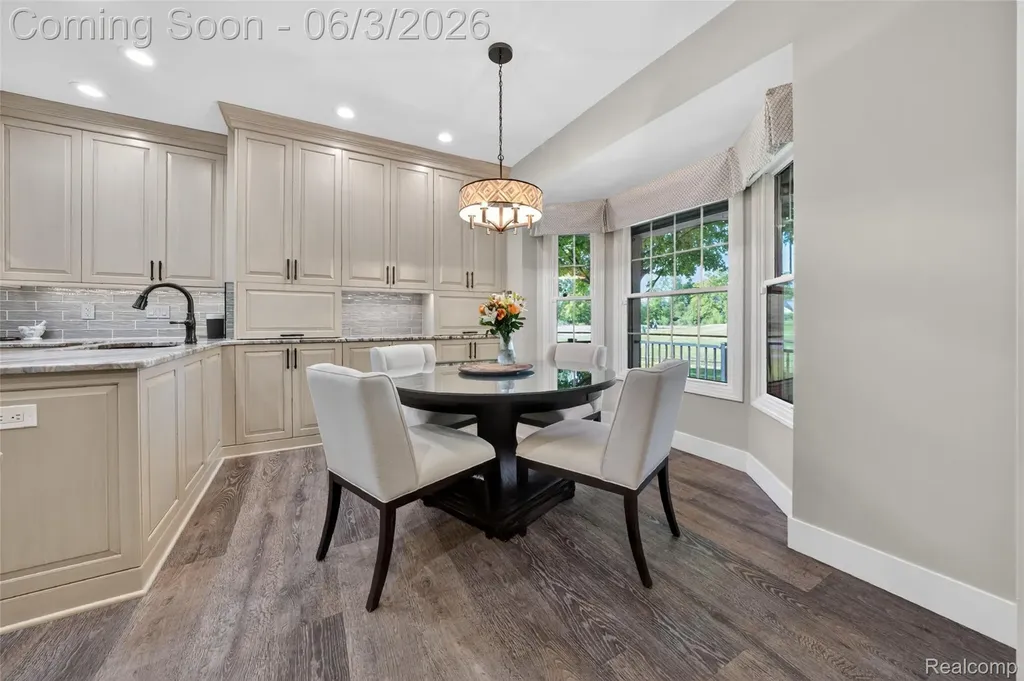 156 Sandhills Lane Lake Orion Village MI 48362
