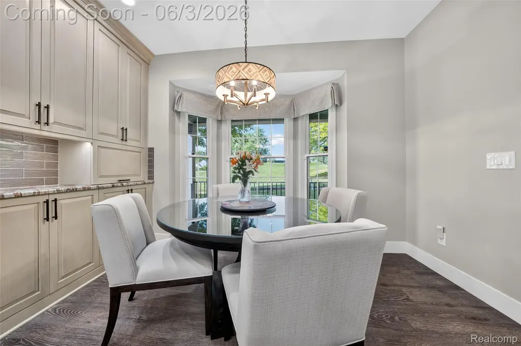 156 Sandhills Lane Lake Orion Village MI 48362