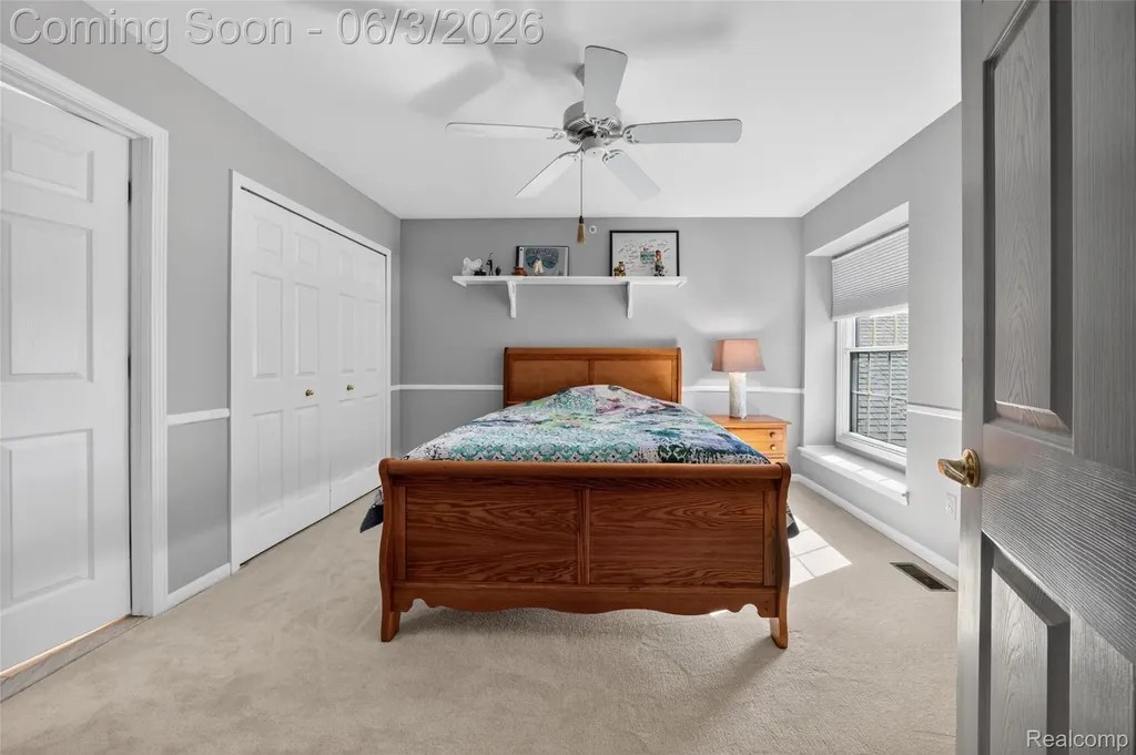 156 Sandhills Lane Lake Orion Village MI 48362