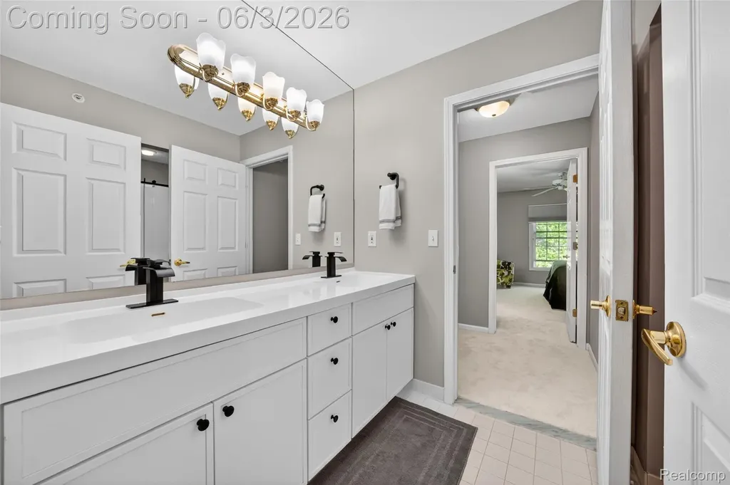 156 Sandhills Lane Lake Orion Village MI 48362