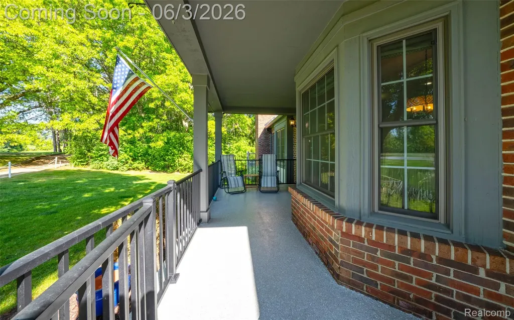 156 Sandhills Lane Lake Orion Village MI 48362