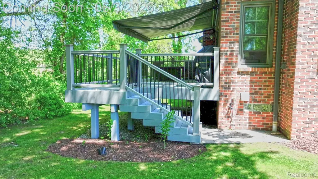 156 Sandhills Lane Lake Orion Village MI 48362