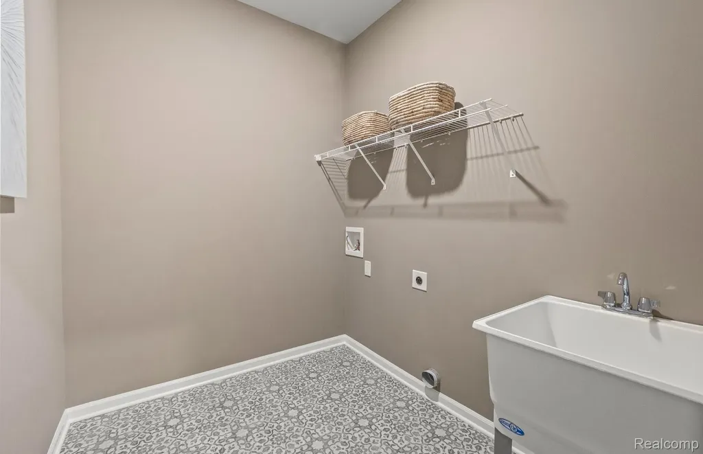 3032 Sheffield Circle Independence Charter Township MI 48346