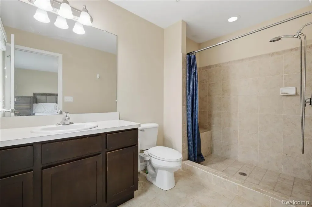 1114 Wales Drive Orion Charter Township MI 48359