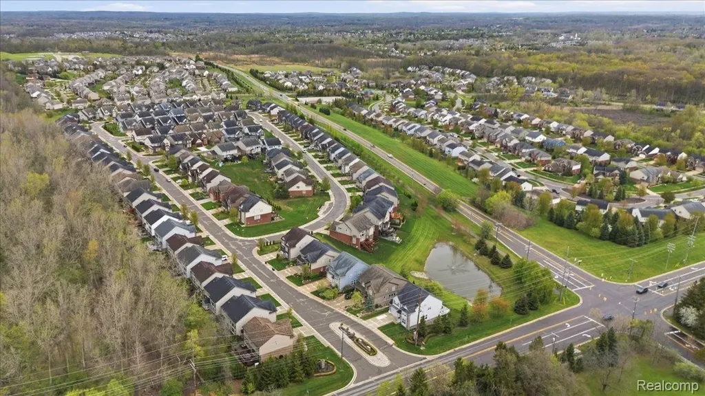 1114 Wales Drive Orion Charter Township MI 48359