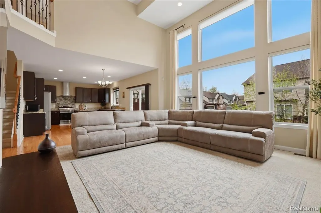 1114 Wales Drive Orion Charter Township MI 48359