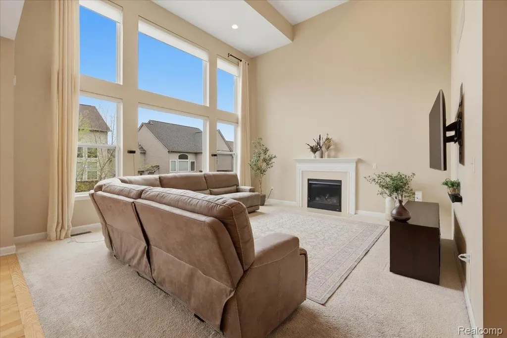 1114 Wales Drive Orion Charter Township MI 48359