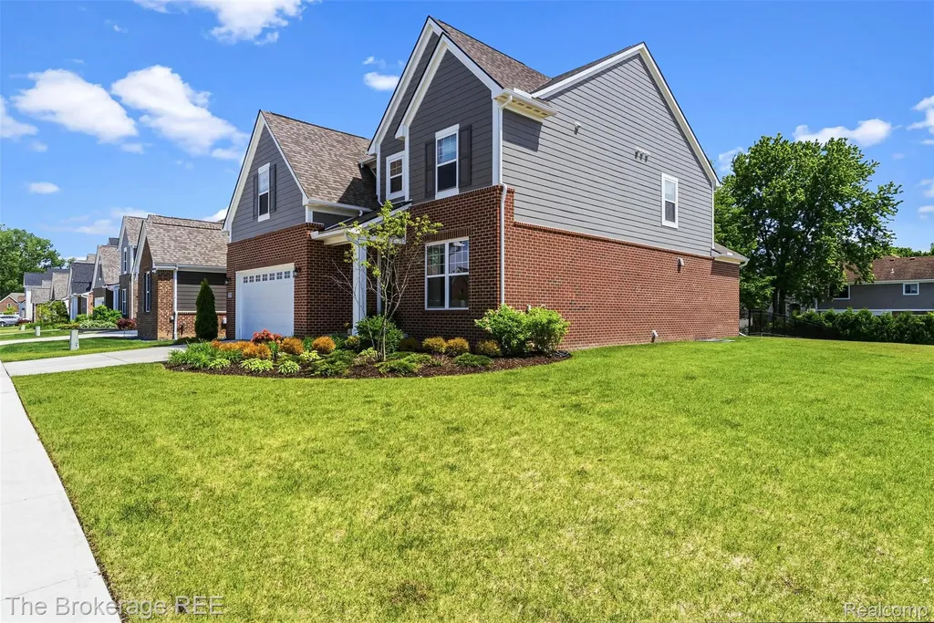45931 Spruce Plymouth Charter Township MI 48170
