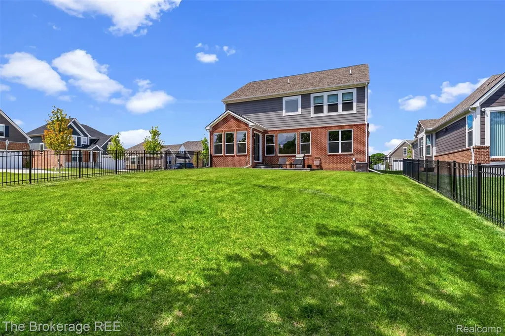 45931 Spruce Plymouth Charter Township MI 48170