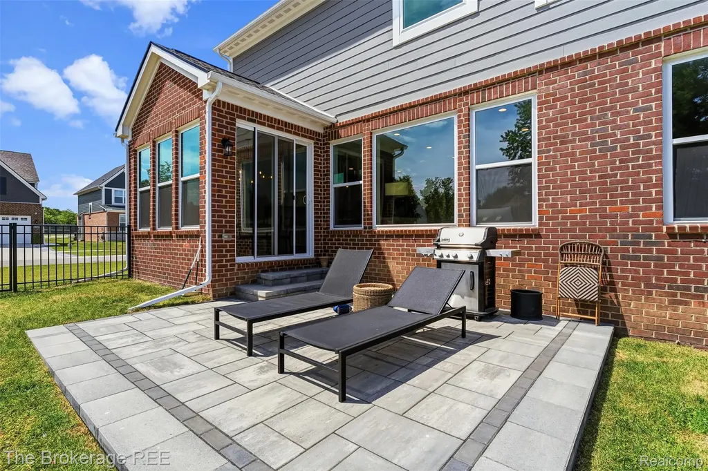 45931 Spruce Plymouth Charter Township MI 48170