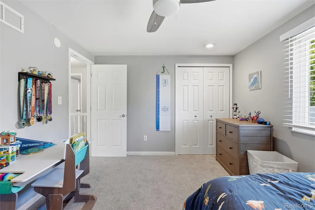 2351 Recreation Drive West Bloomfield Charter Township MI 48324