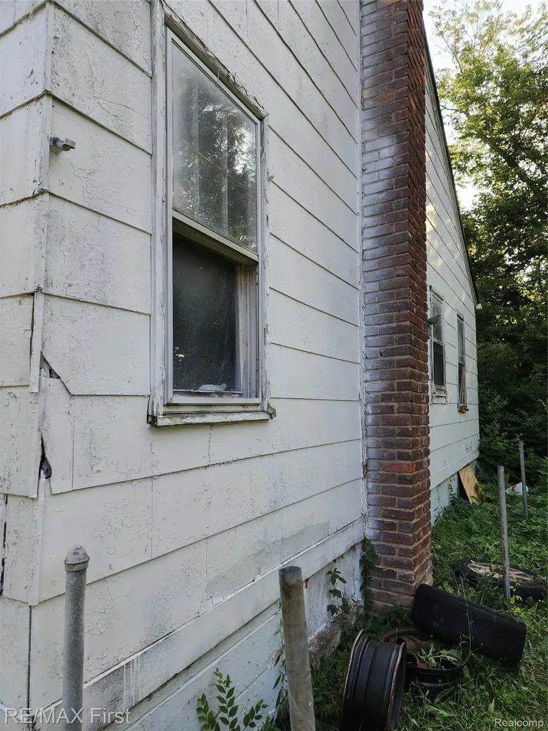 14195 Kentfield Street Detroit City MI 48223