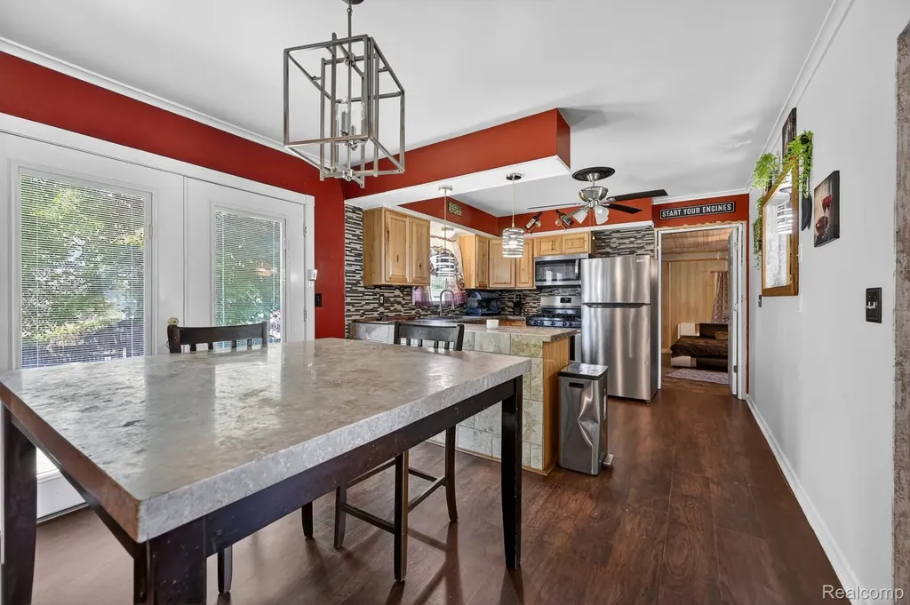 220 Meadow Lane Summit Township MI 49203