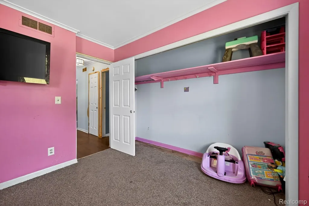 220 Meadow Lane Summit Township MI 49203
