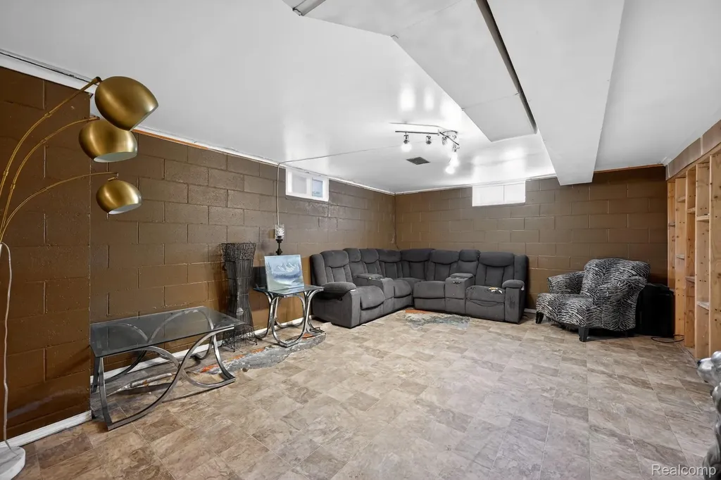220 Meadow Lane Summit Township MI 49203