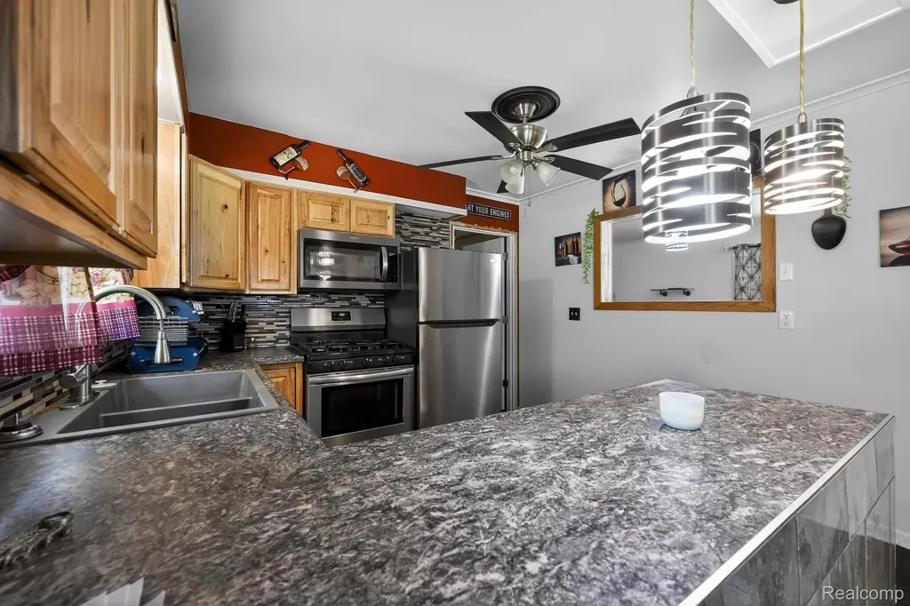 220 Meadow Lane Summit Township MI 49203