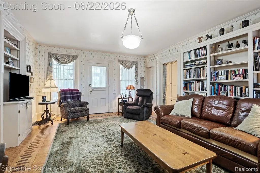 410 N Eagle Street Marshall City MI 49068