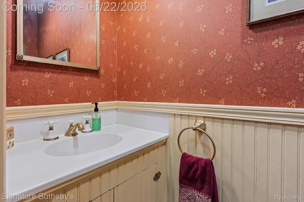 410 N Eagle Street Marshall City MI 49068