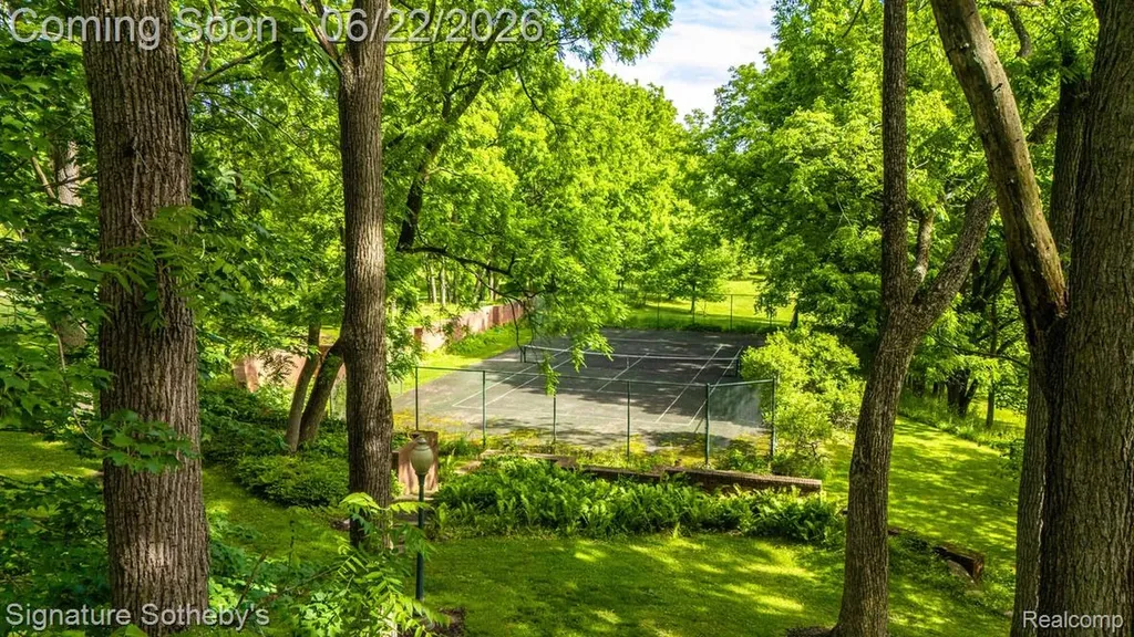 410 N Eagle Street Marshall City MI 49068