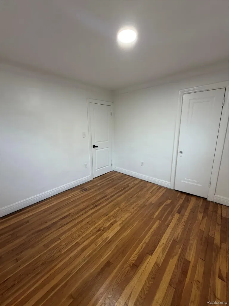 17545 Pennington Drive Detroit City MI 48221