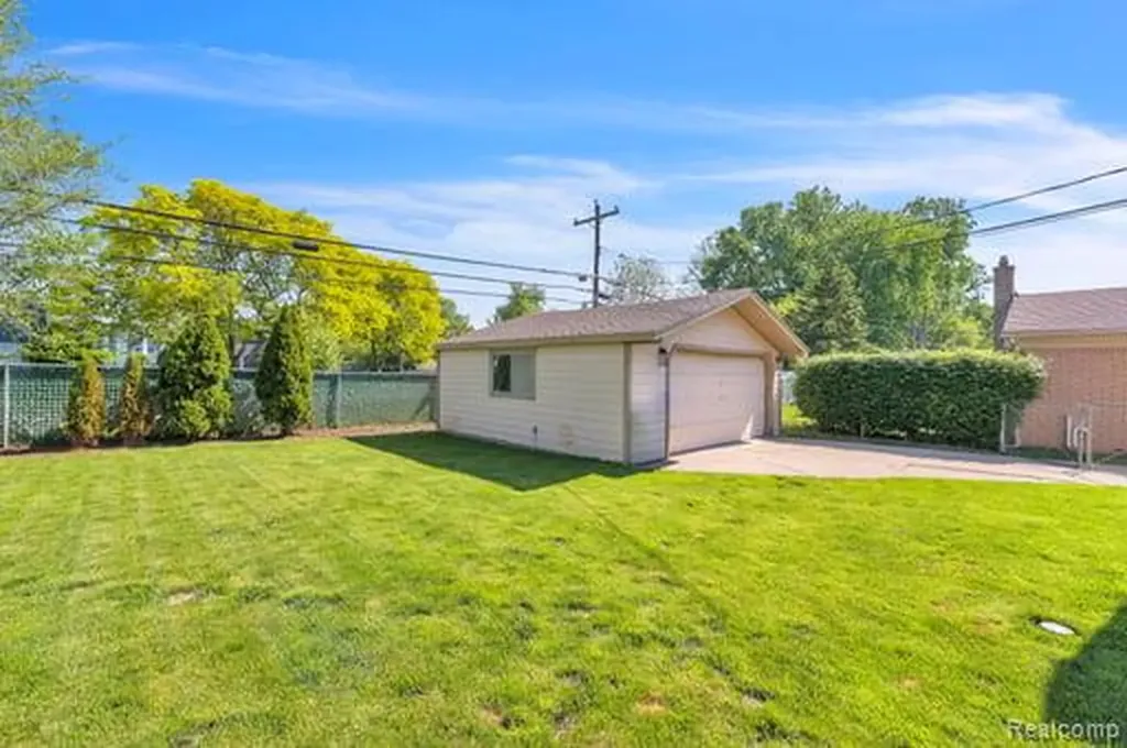 39770 Hillary Drive Canton Charter Township MI 48187