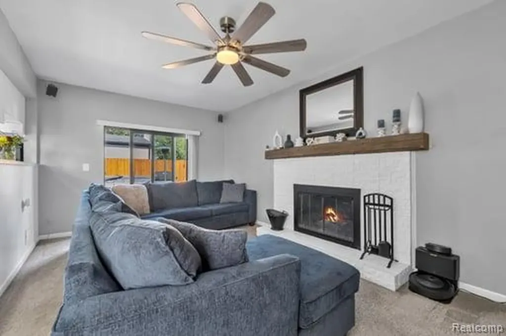39770 Hillary Drive Canton Charter Township MI 48187