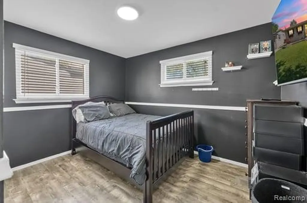 39770 Hillary Drive Canton Charter Township MI 48187