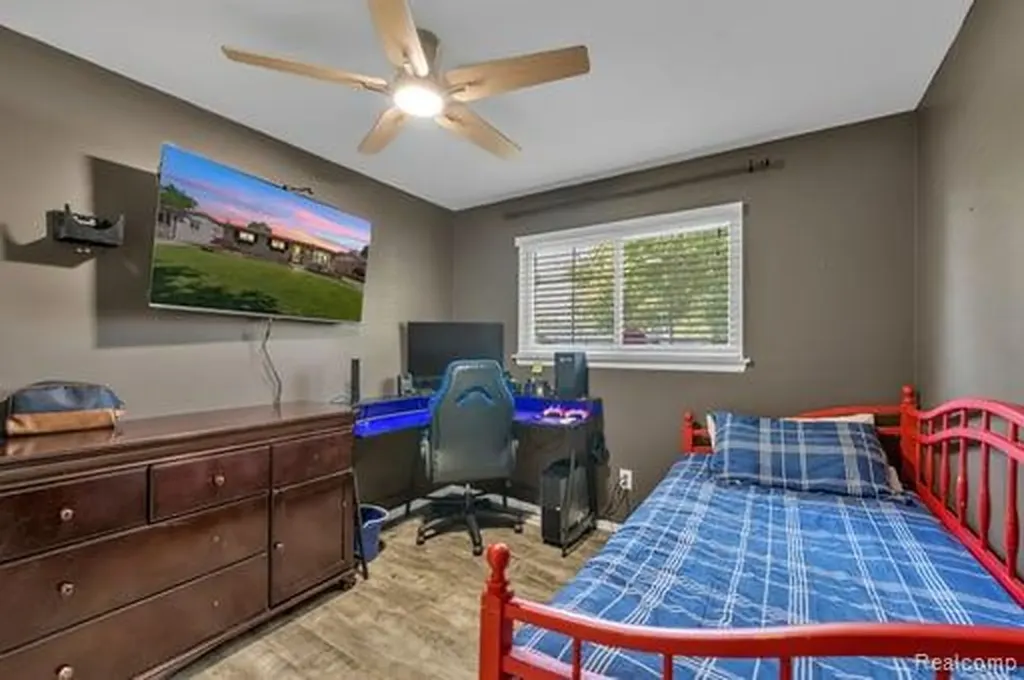 39770 Hillary Drive Canton Charter Township MI 48187