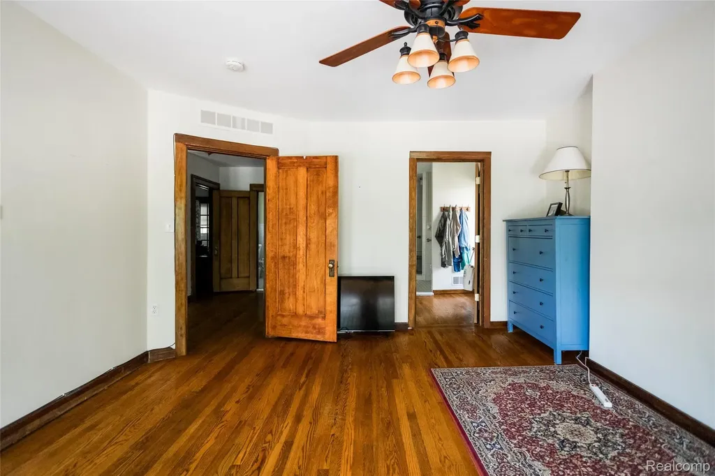 51 Massachusetts Street Highland Park City MI 48203