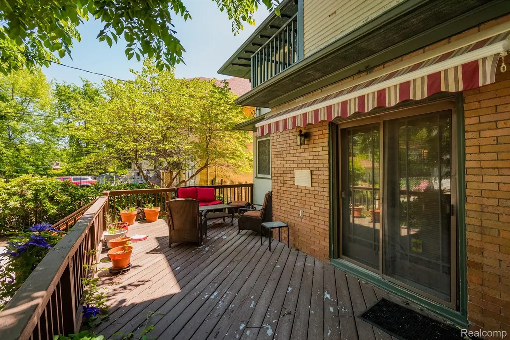 51 Massachusetts Street Highland Park City MI 48203