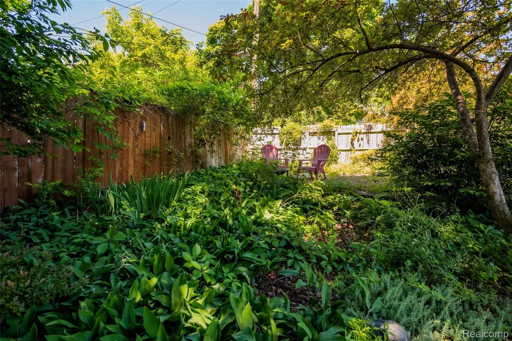 51 Massachusetts Street Highland Park City MI 48203
