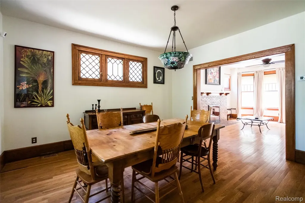 51 Massachusetts Street Highland Park City MI 48203