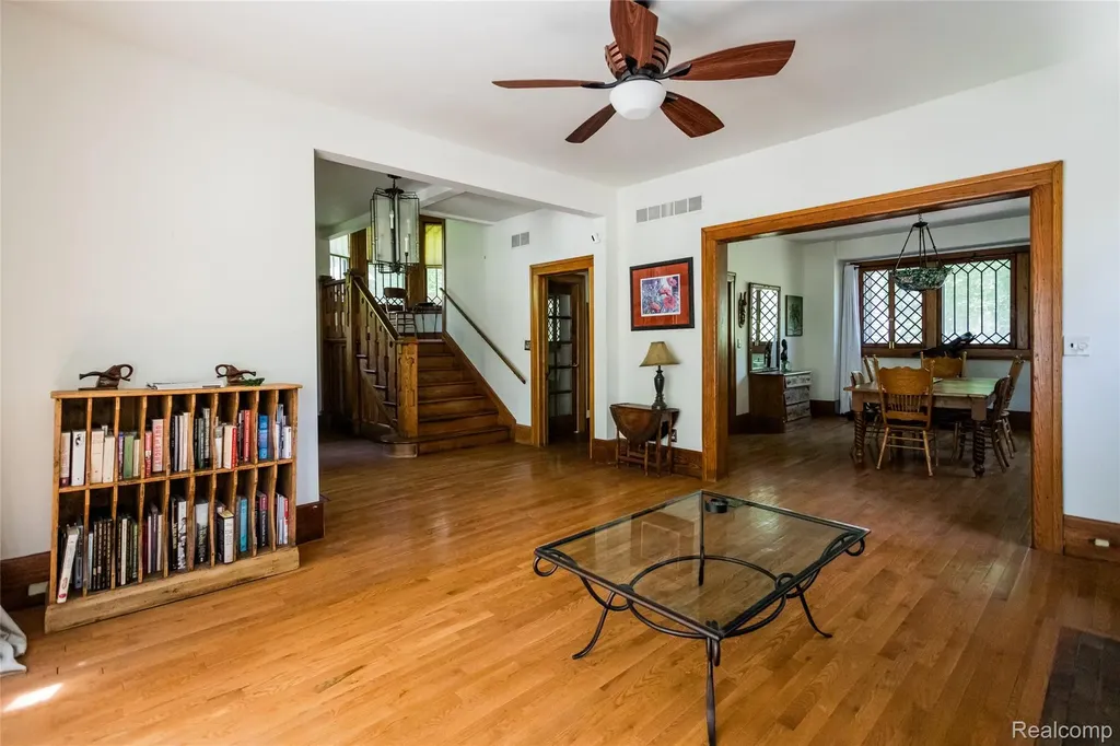 51 Massachusetts Street Highland Park City MI 48203