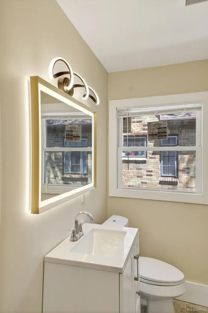 15110 Cruse Street Detroit City MI 48227