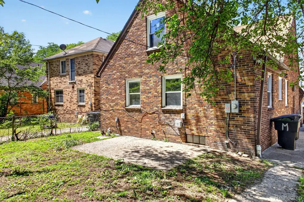15110 Cruse Street Detroit City MI 48227