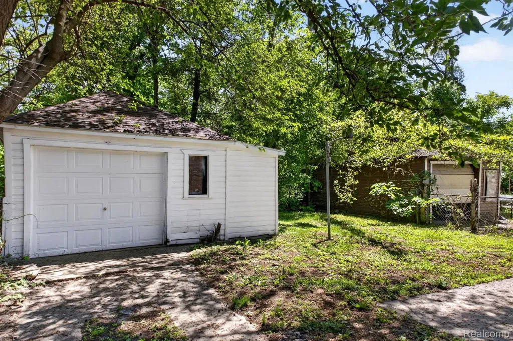 15110 Cruse Street Detroit City MI 48227