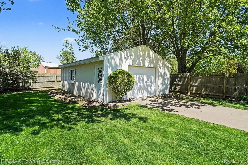 4374 Bridgeman Trail Mundy Township MI 48473
