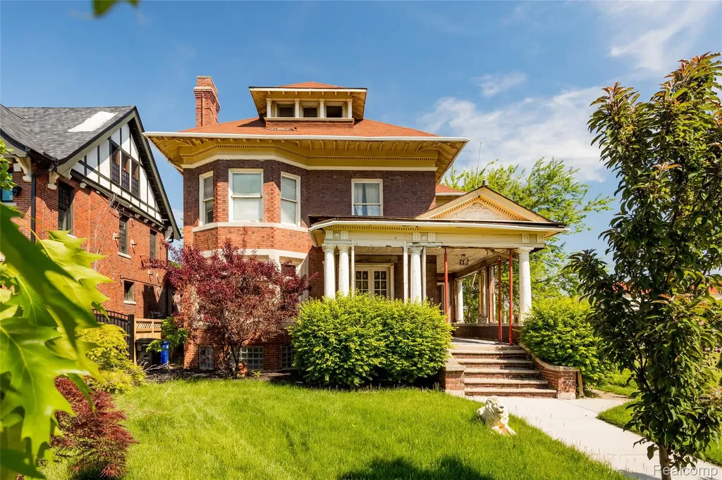 620 Virginia Park Street Detroit City MI 48202