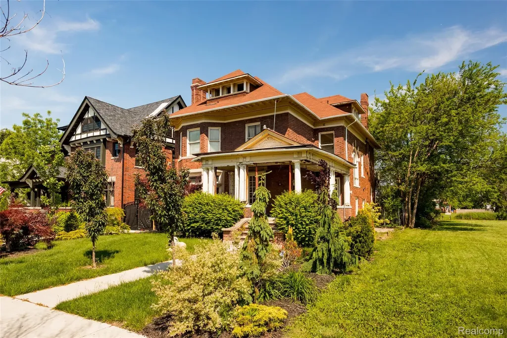 620 Virginia Park Street Detroit City MI 48202
