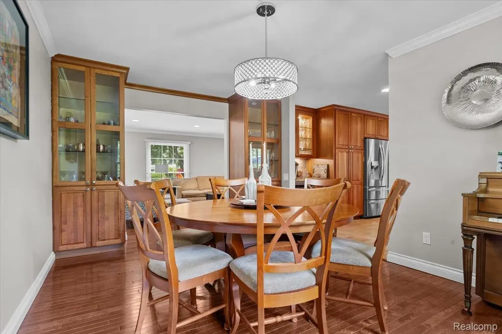 931 S Shady Hollow Circle Bloomfield Hills City MI 48304