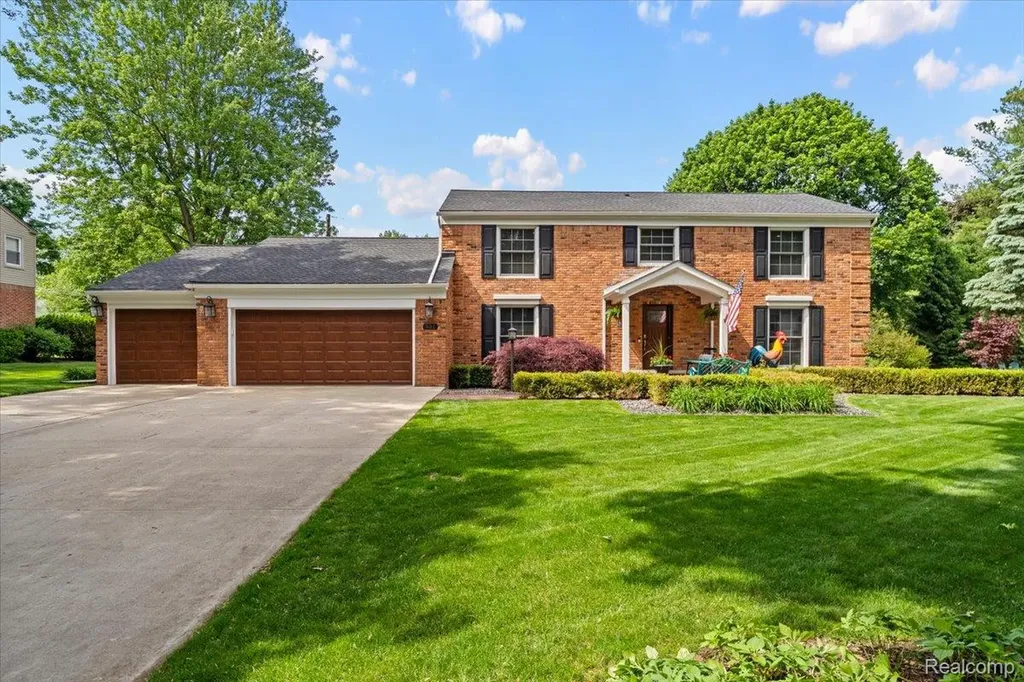 931 S Shady Hollow Circle Bloomfield Hills City MI 48304
