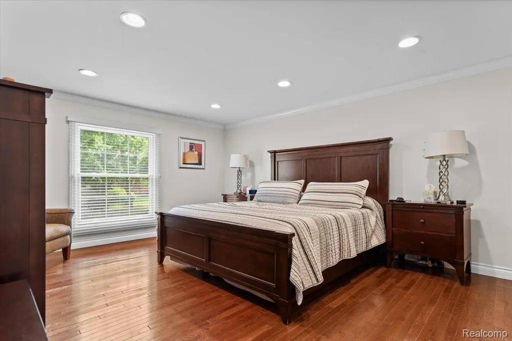 931 S Shady Hollow Circle Bloomfield Hills City MI 48304