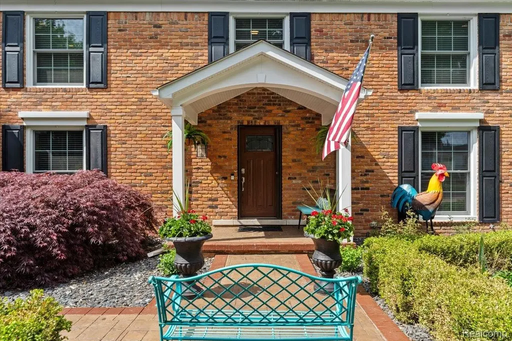931 S Shady Hollow Circle Bloomfield Hills City MI 48304