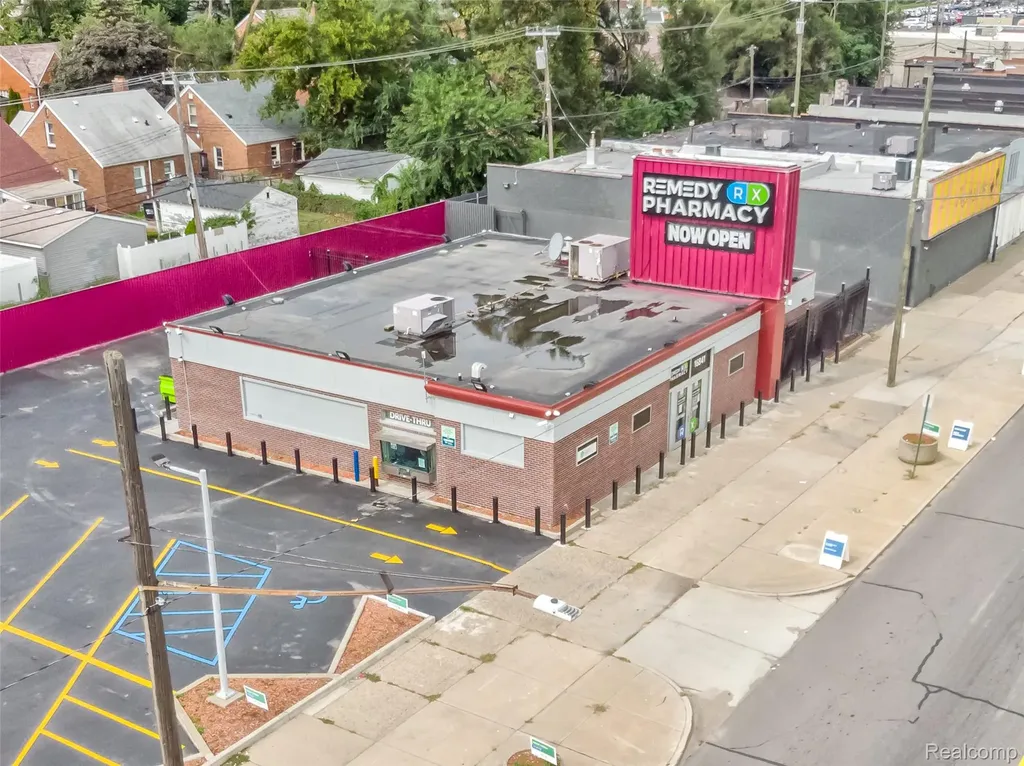 16841 Schaefer Highway Detroit City MI 48235